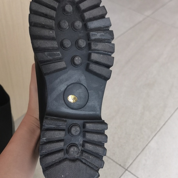 black over the knee boots - Picture 2 of 4